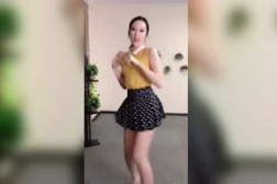 小姐姐拉木头,拉木头背后的故事